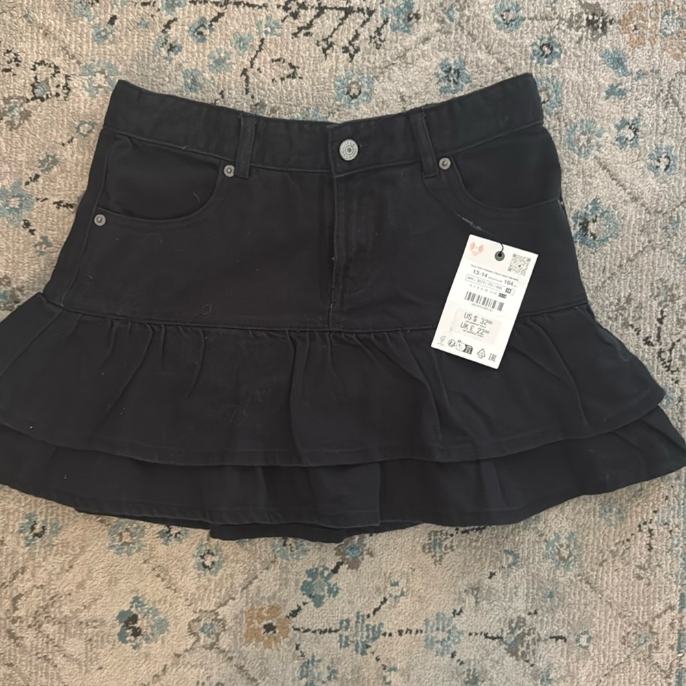 Girls Zara skirt ruffles black new with tags